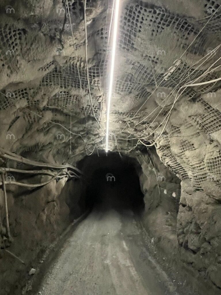 Mineglow Lighting-Underground mine decline demonstrating the difference